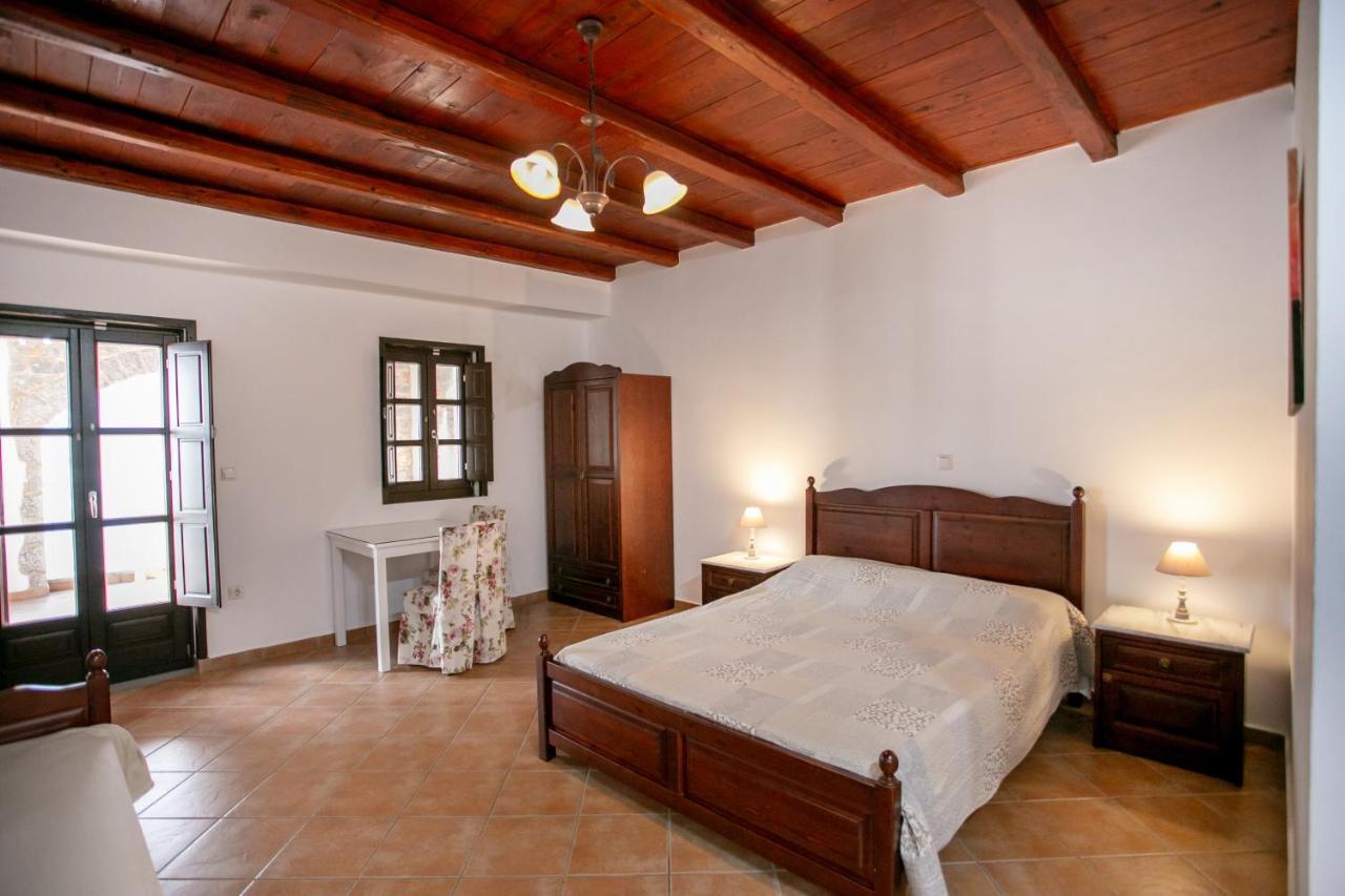 Traditional Apartments Plagiaki Neo Oitilo Ngoại thất bức ảnh