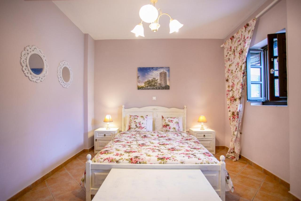 Traditional Apartments Plagiaki Neo Oitilo Ngoại thất bức ảnh