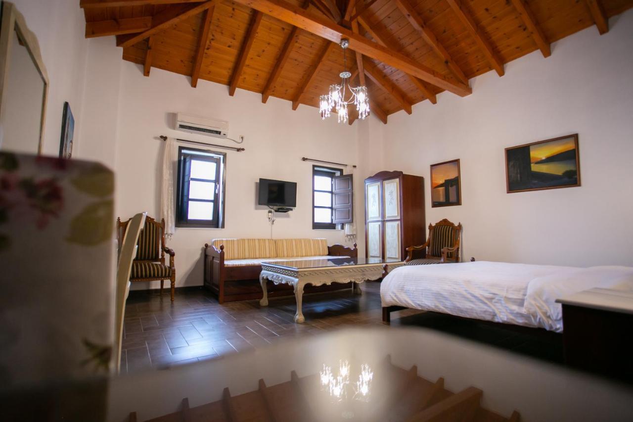 Traditional Apartments Plagiaki Neo Oitilo Ngoại thất bức ảnh